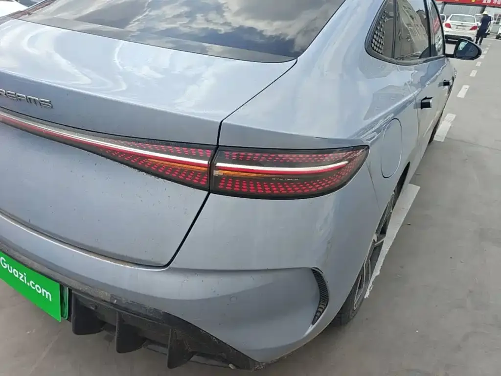 BYD Seal — фото 2