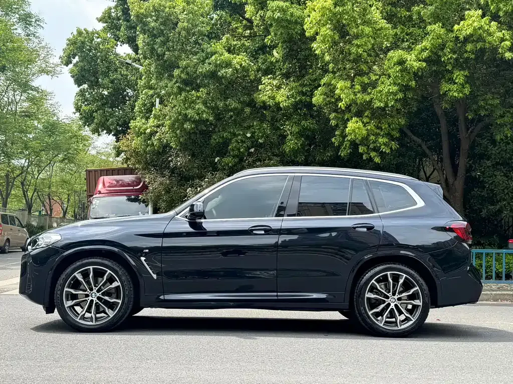 BMW X3 — фото 9