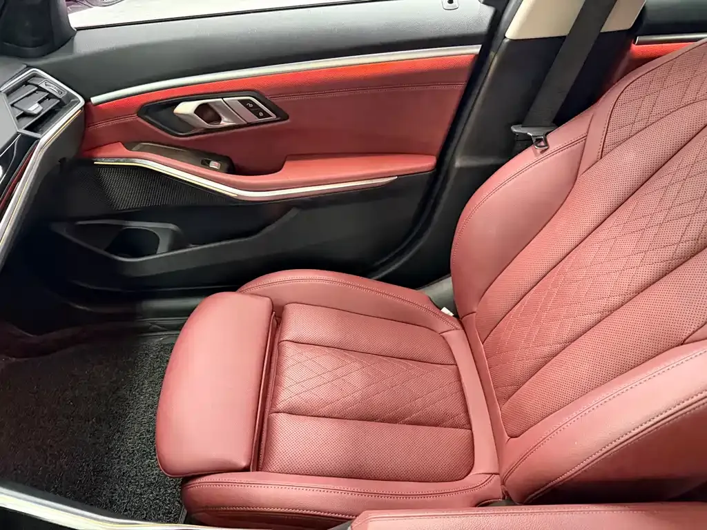 BMW 3 Series 2023 из CN, фото 8
