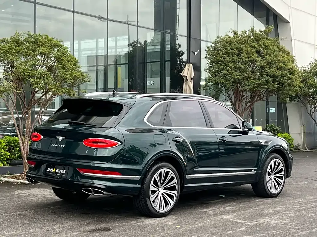 Bentley Bentayga — фото 8