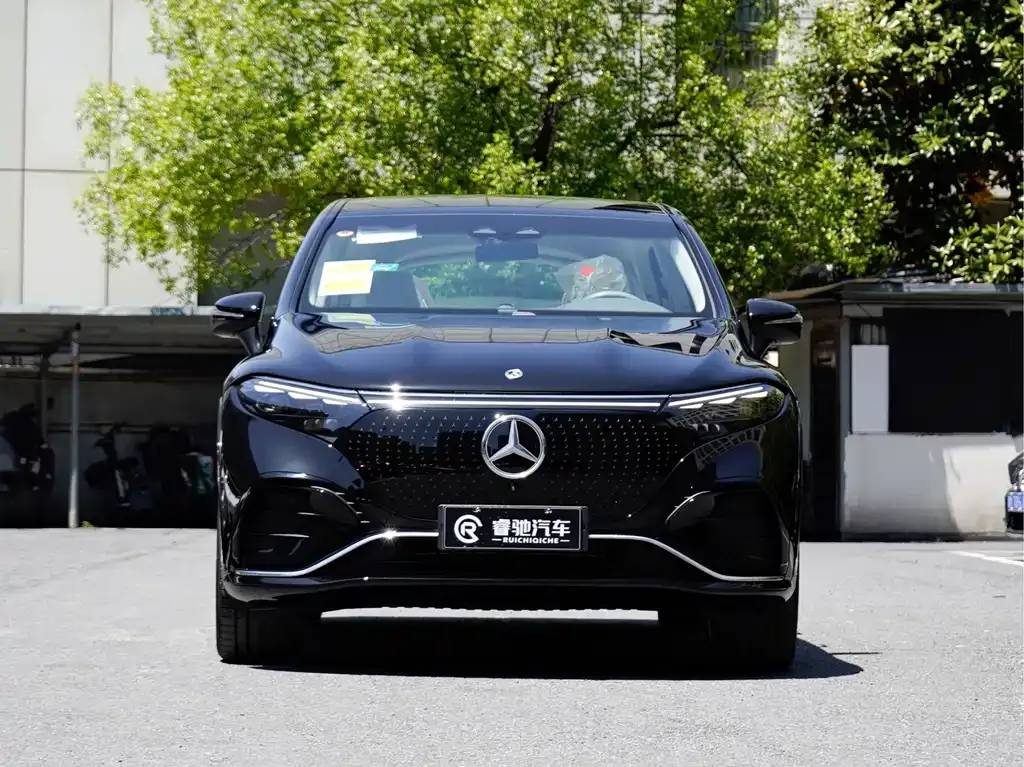 Mercedes-Benz EQS SUV — фото 8