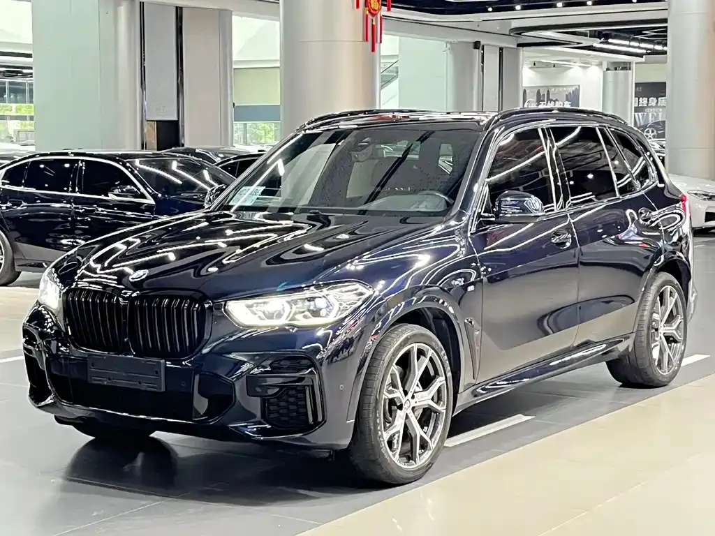BMW X5 — фото 1