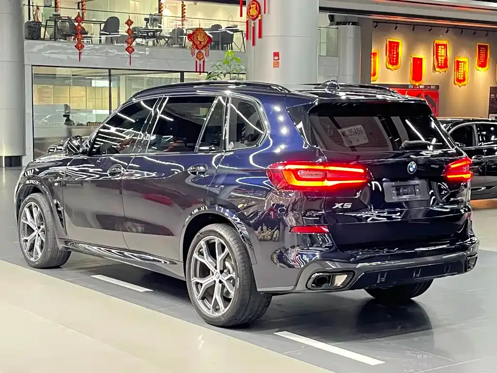 BMW X5 — фото 7