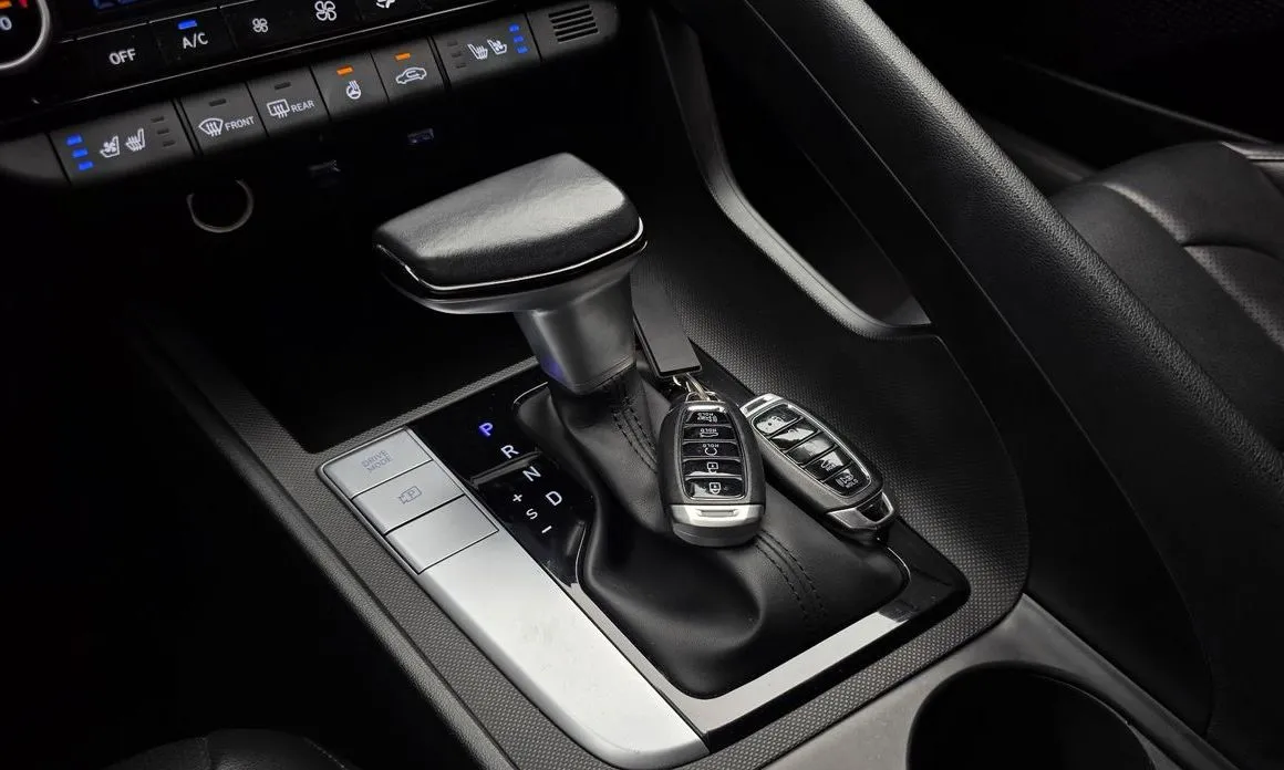 Hyundai AVANTE — фото 4