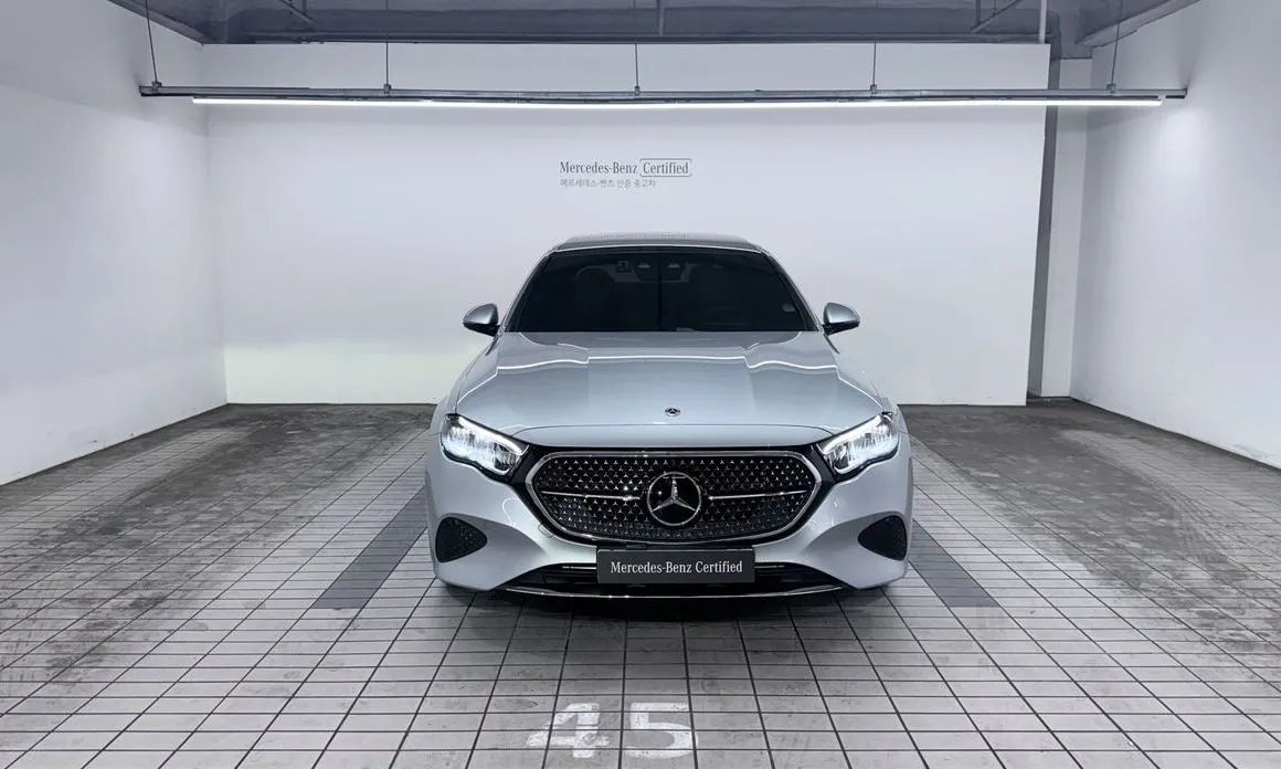 Mercedes-Benz E-Class — фото 6