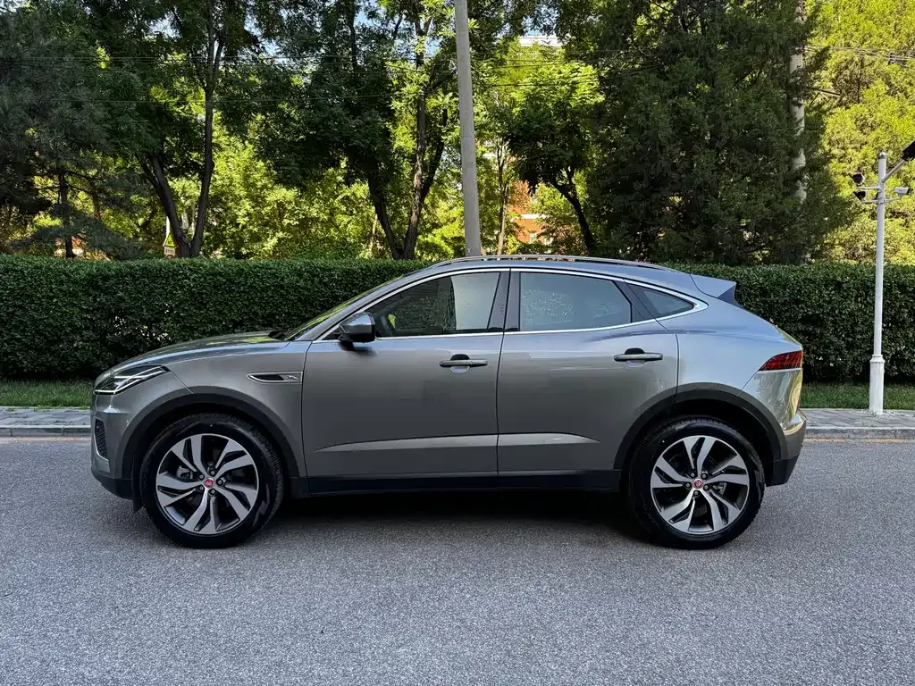 Jaguar E-PACE 2025 из CN, фото 8