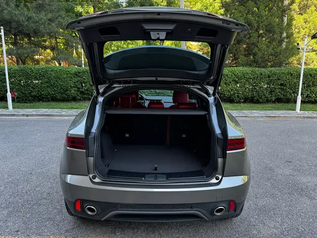 Jaguar E-PACE 2025 из CN, фото 6
