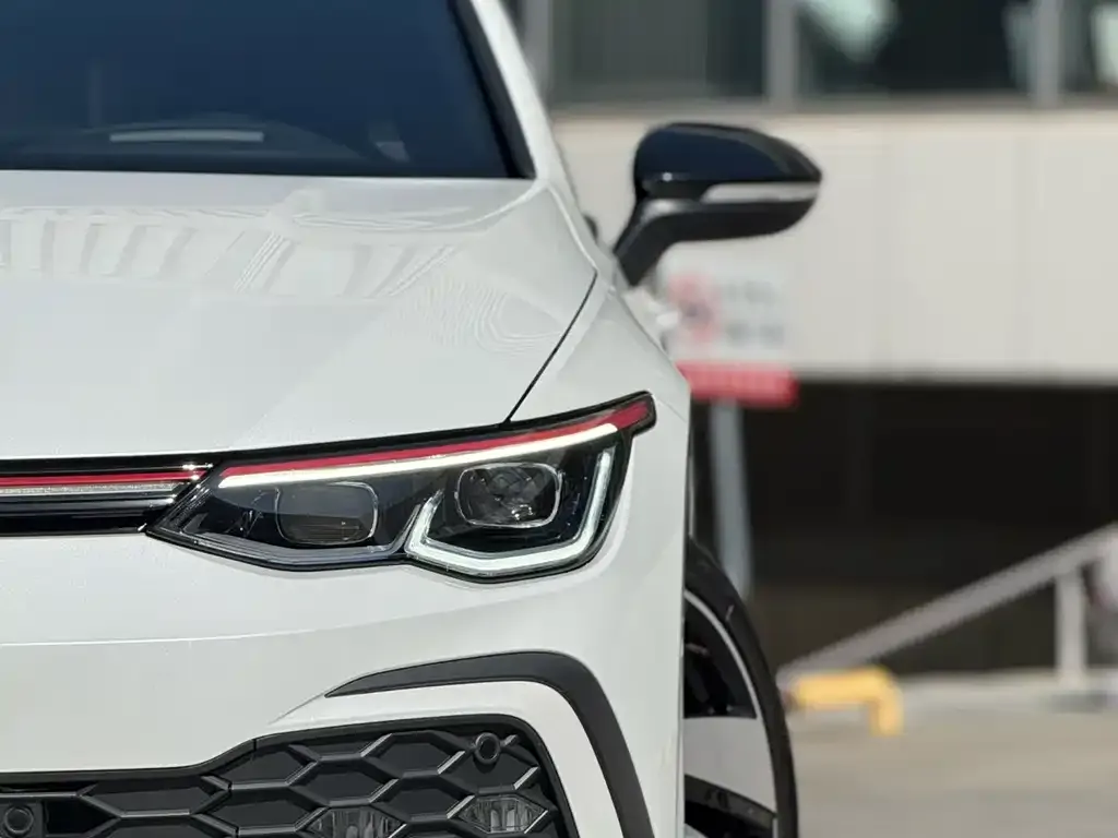 Volkswagen Golf GTI — фото 2