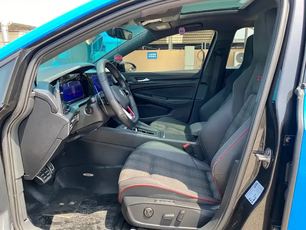 Volkswagen Golf GTI 2022 из CN, фото 3