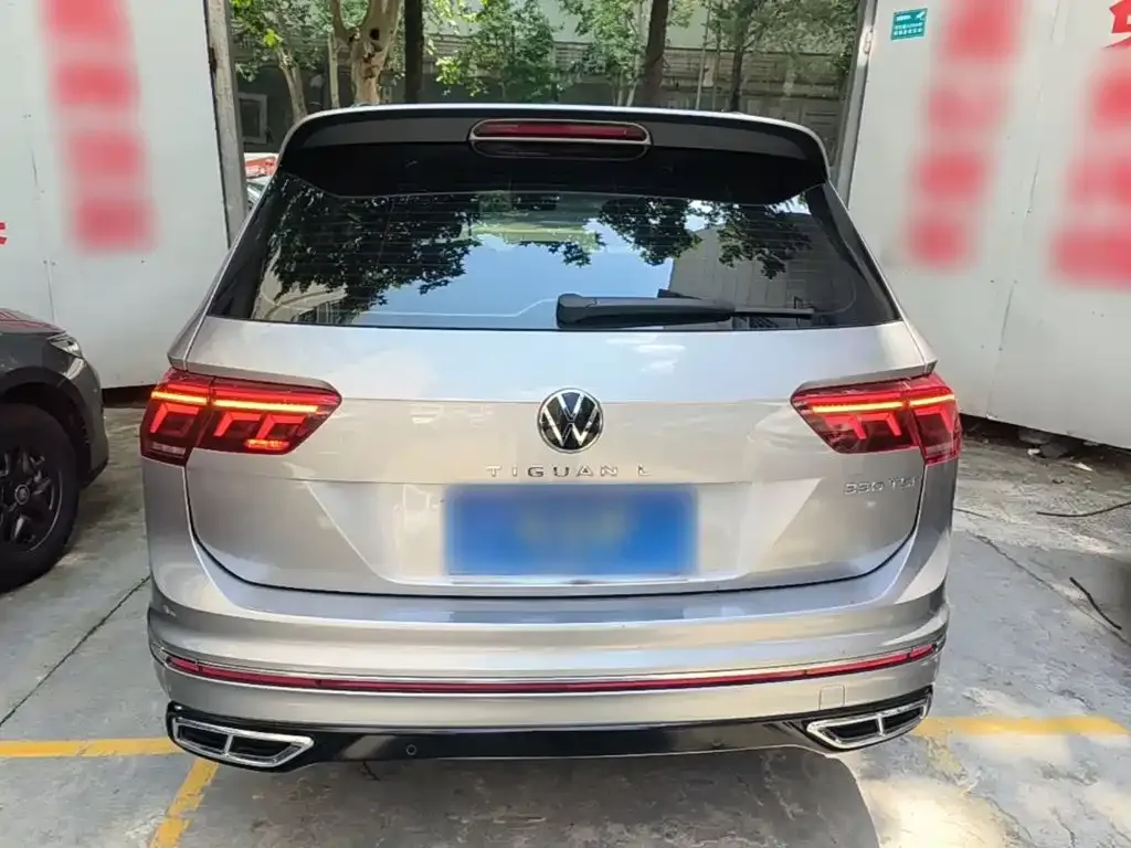 Volkswagen Tiguan L — фото 3