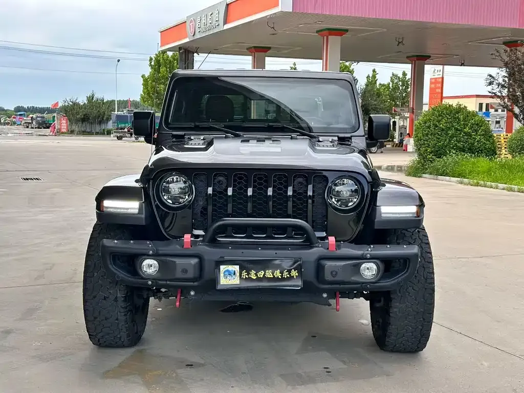 Jeep Gladiator — фото 2