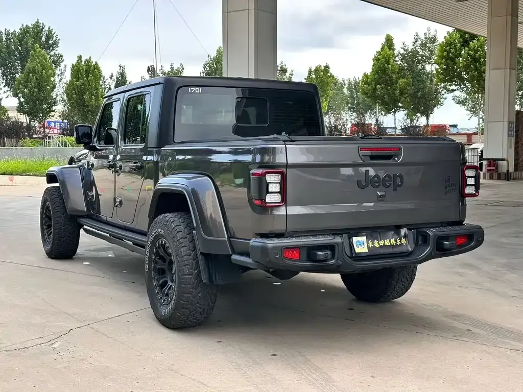 Jeep Gladiator — фото 5