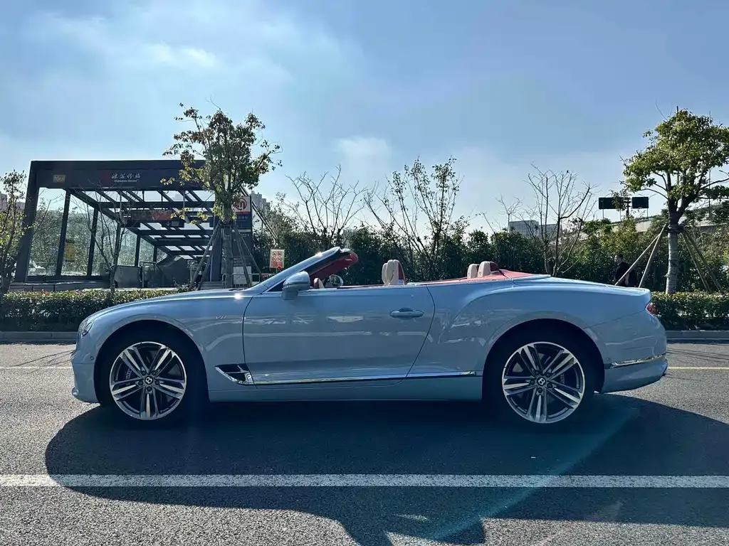Bentley Continental — фото 6