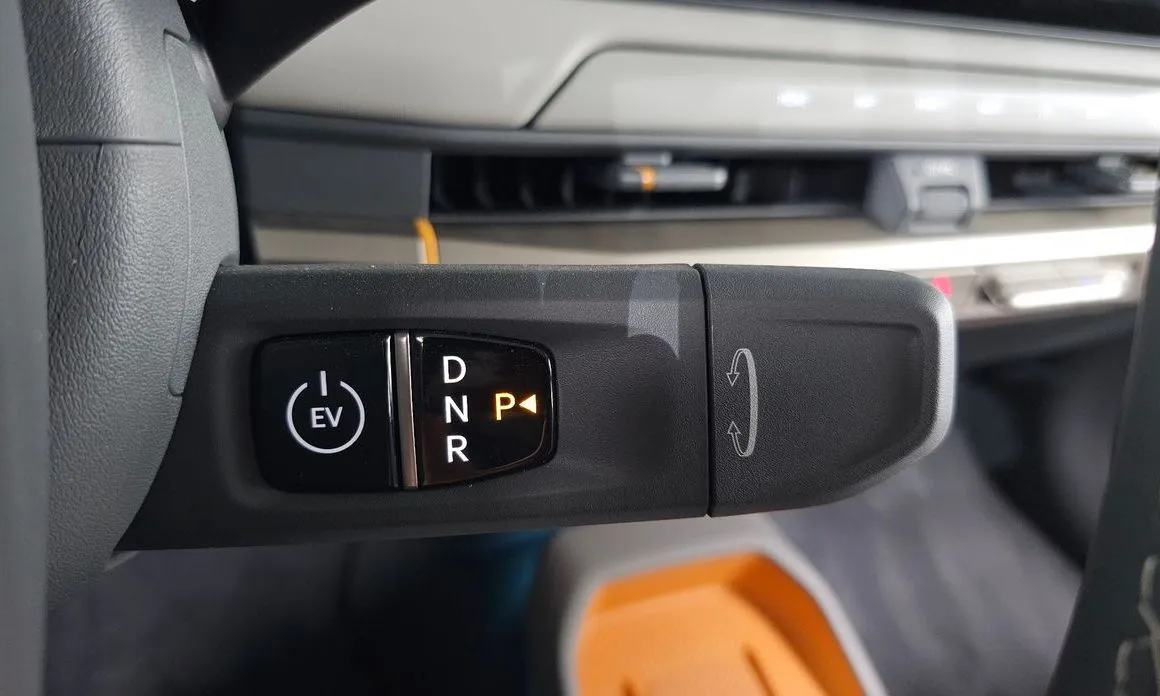 Kia EV3 — фото 4