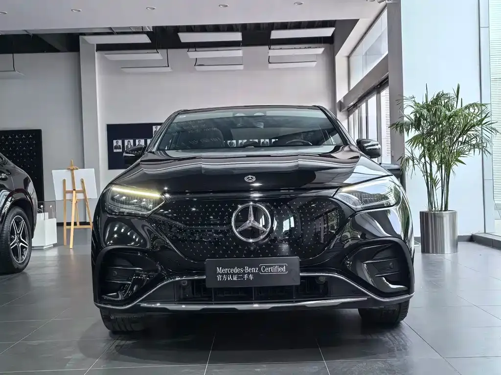 Mercedes-Benz EQE SUV — фото 2