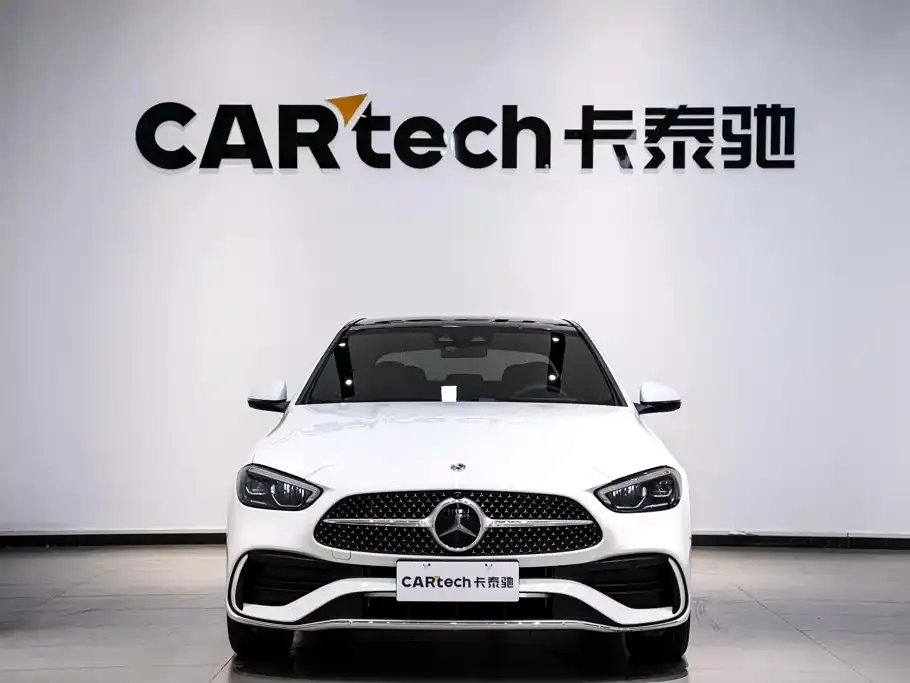 Mercedes-Benz C-Class — фото 1