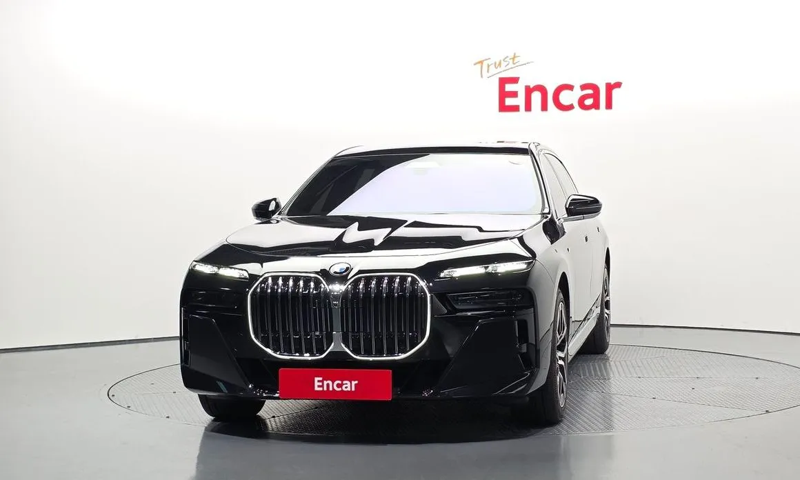 BMW 7-Series 2024 из KR, фото 2