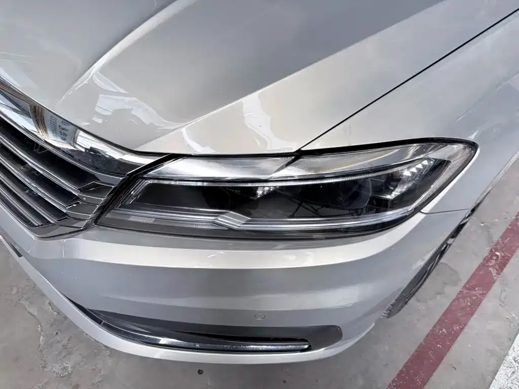 Volkswagen Lavida — фото 9