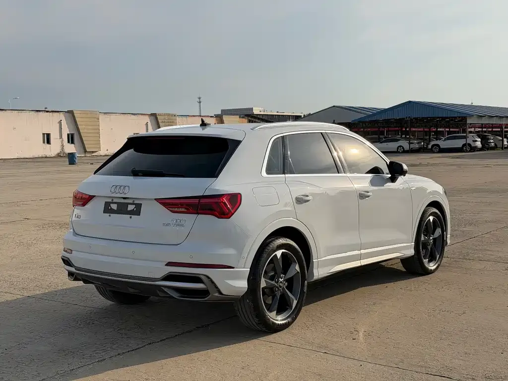 Audi Q3 — фото 2