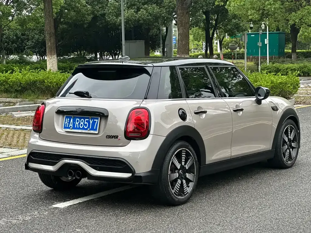 MINI Cooper (3-door) — фото 10