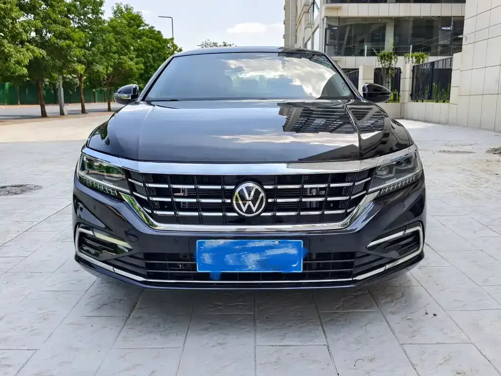 Volkswagen Passat — фото 9