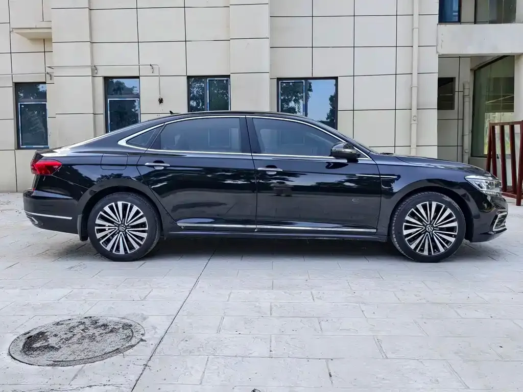 Volkswagen Passat — фото 3