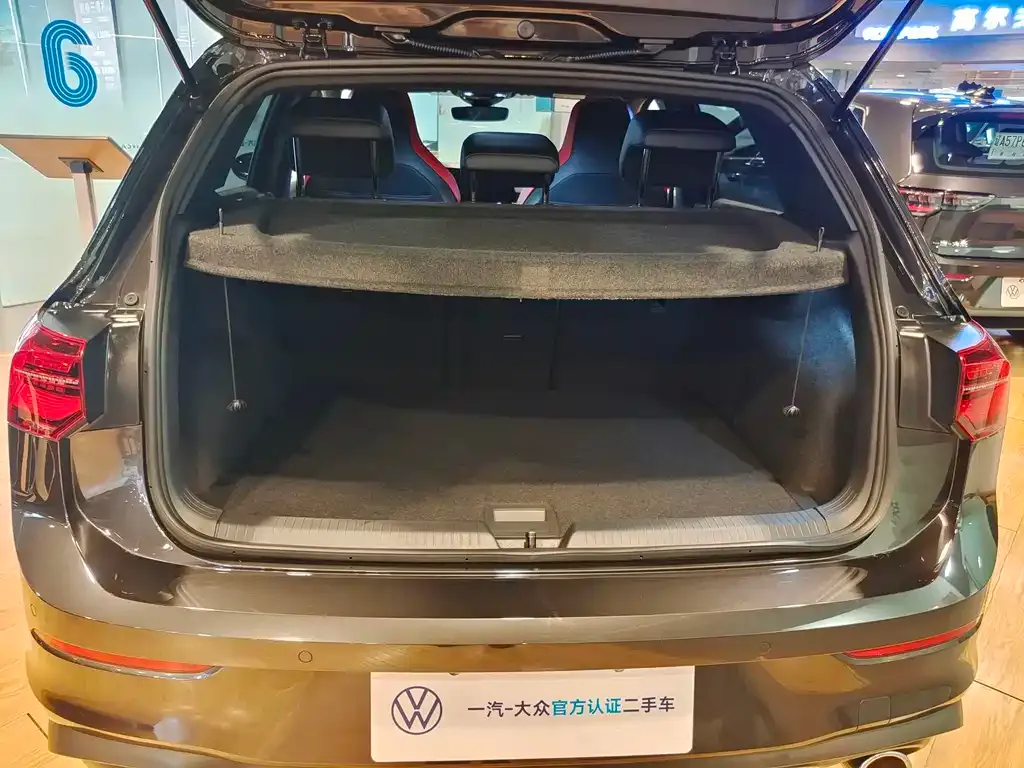 Volkswagen Golf GTI — фото 7