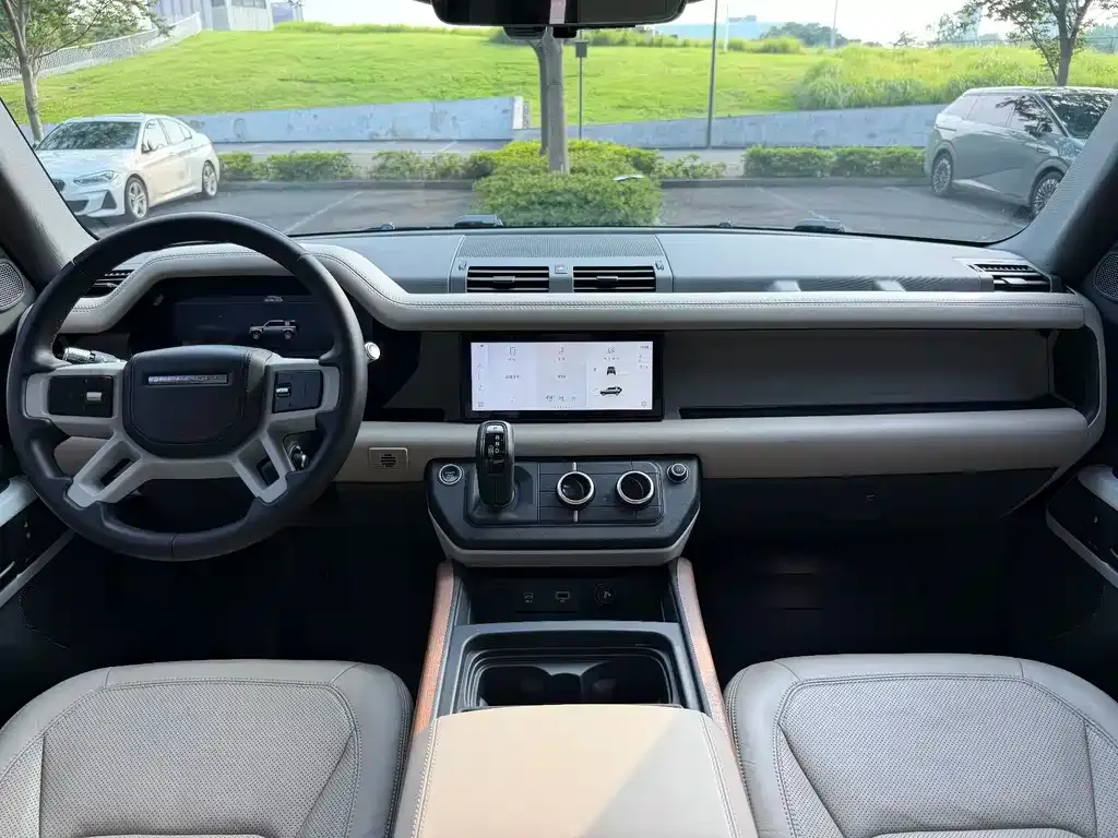 Land Rover Defender — фото 2