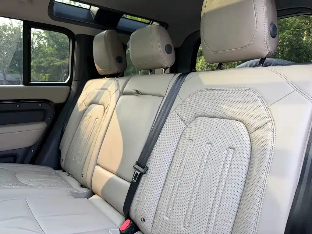 Land Rover Defender — фото 4