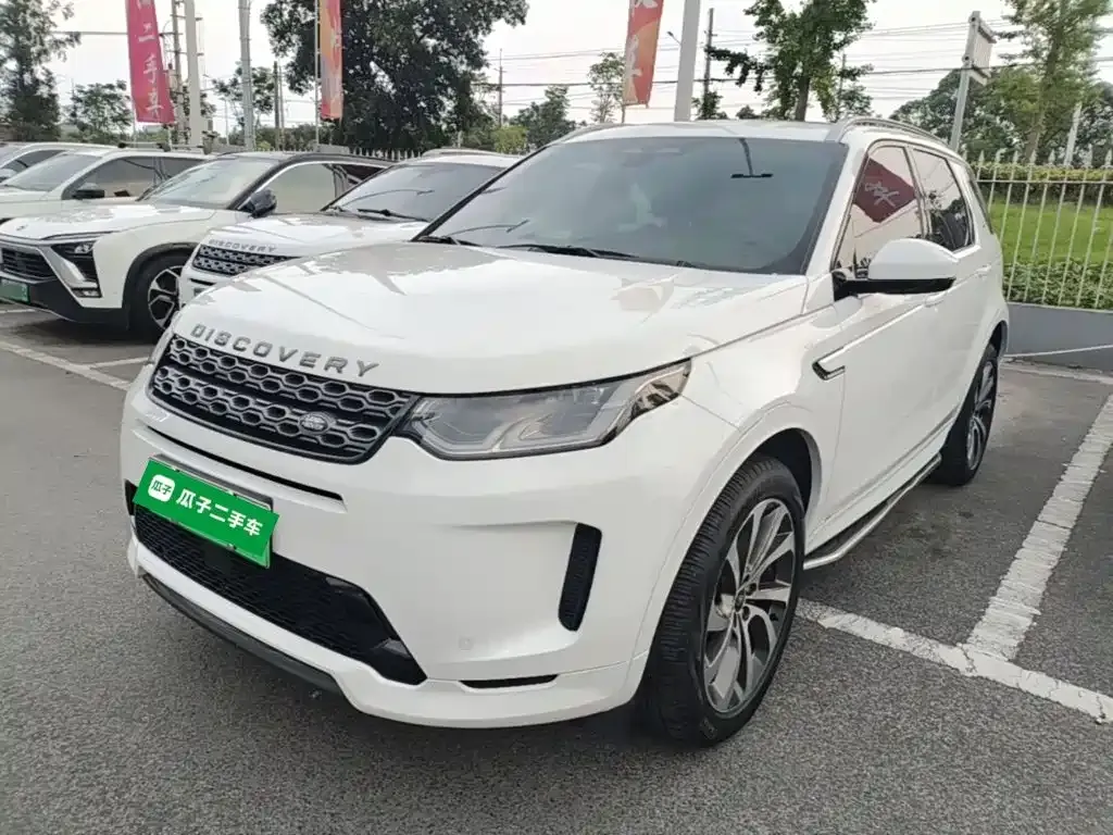 Land Rover Discovery Sport Hybrid — фото 1