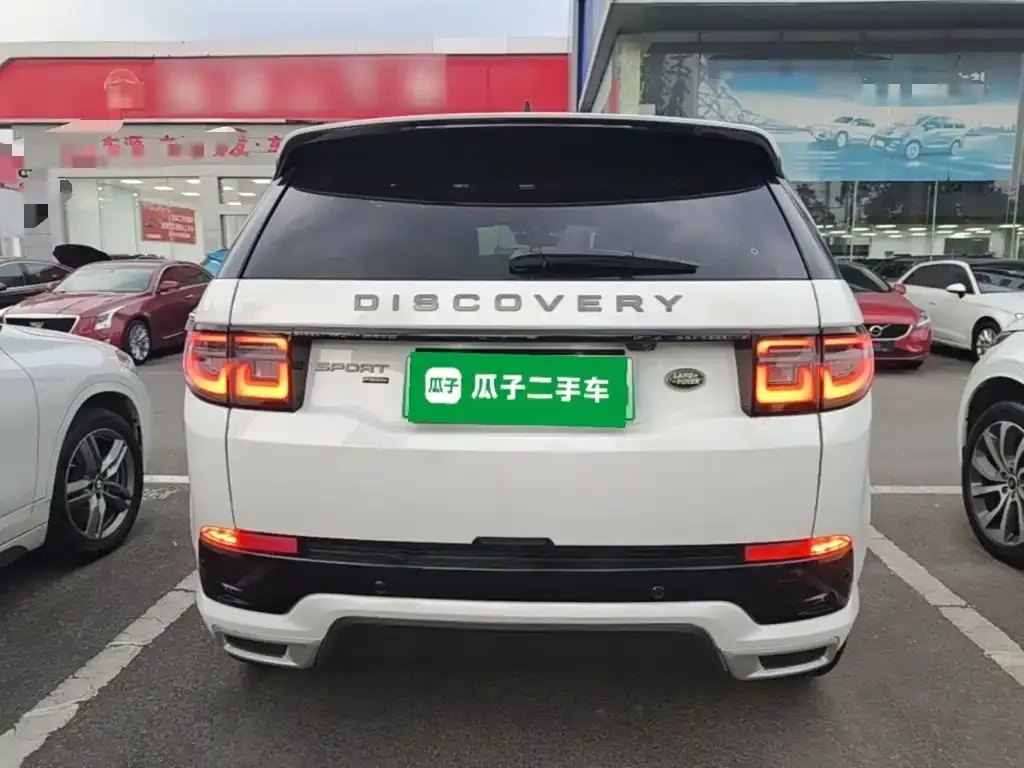 Land Rover Discovery Sport Hybrid — фото 10