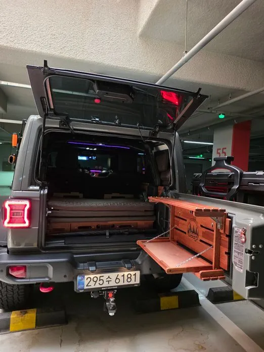 Jeep Wrangler — фото 10
