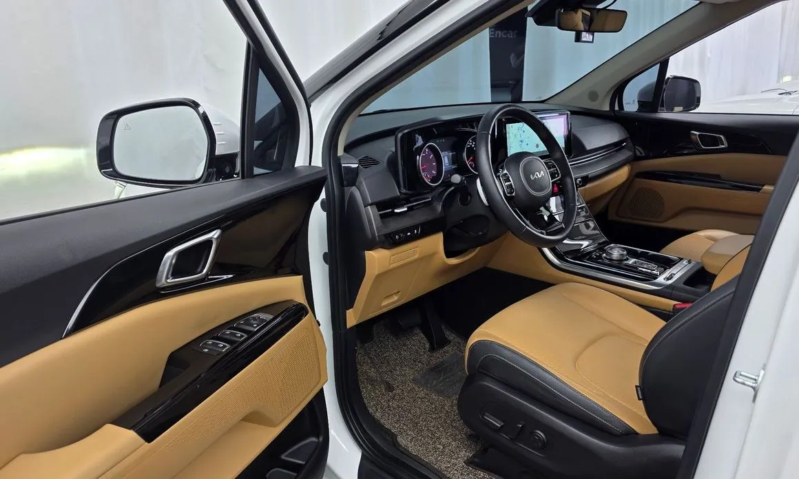 Kia Carnival 2023 из KR, фото 2