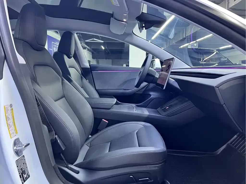 Tesla Model 3 — фото 6