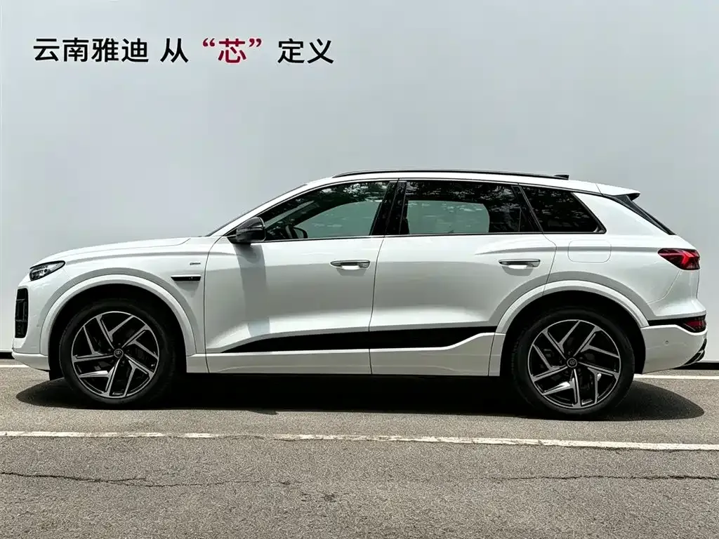 Audi Q6L e-tron — фото 5