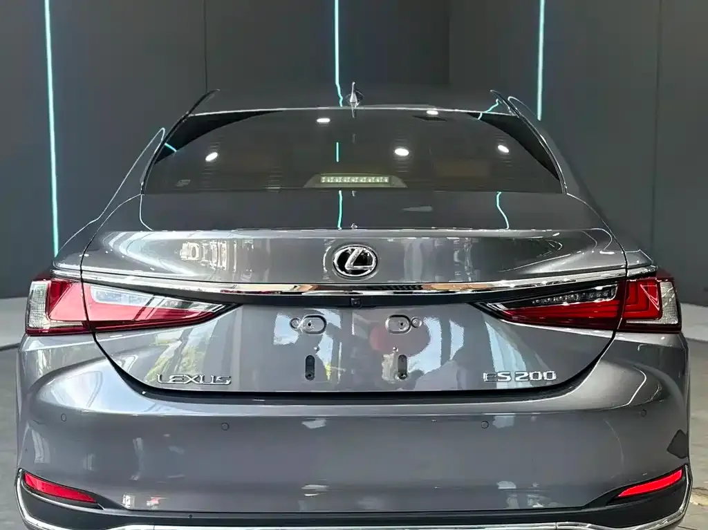 Lexus ES — фото 5