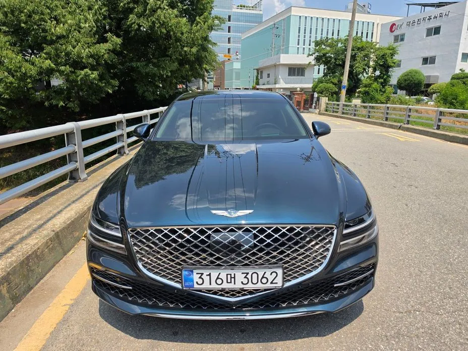 Genesis G80 — фото 1