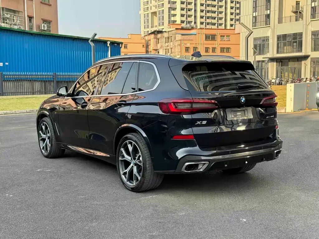 BMW X5 (Import) — фото 5