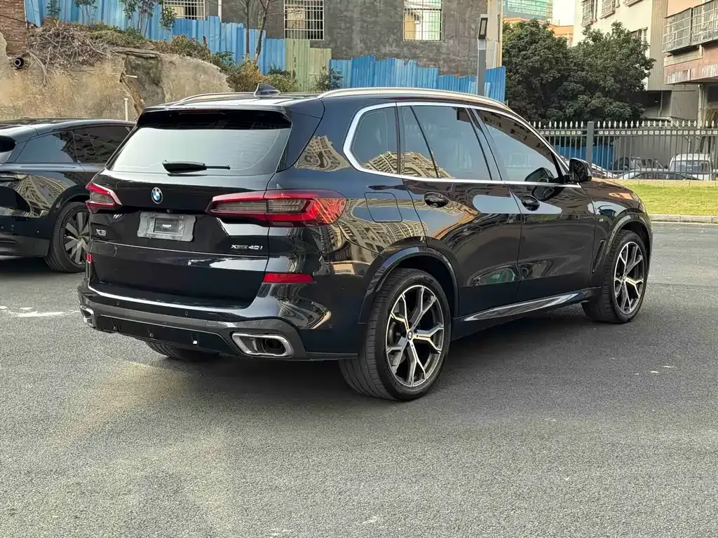 BMW X5 (Import) — фото 6