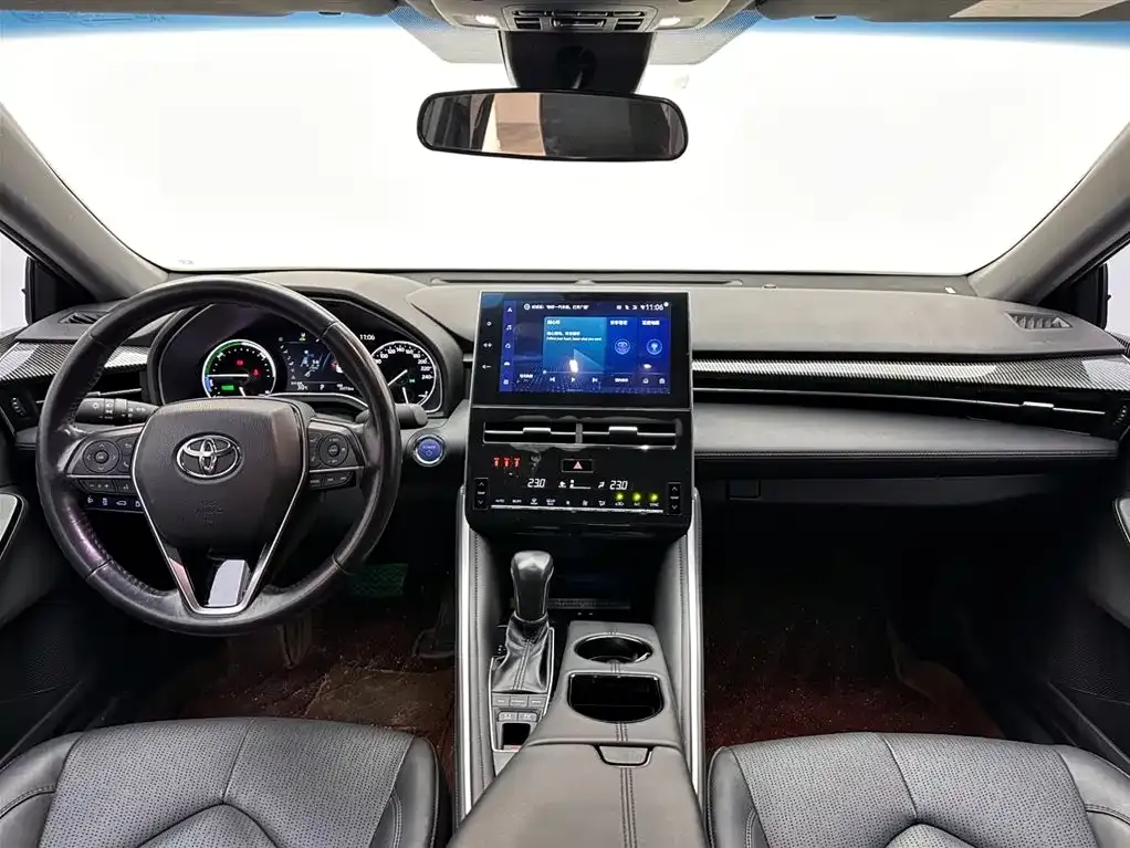 Toyota Avalon — фото 10