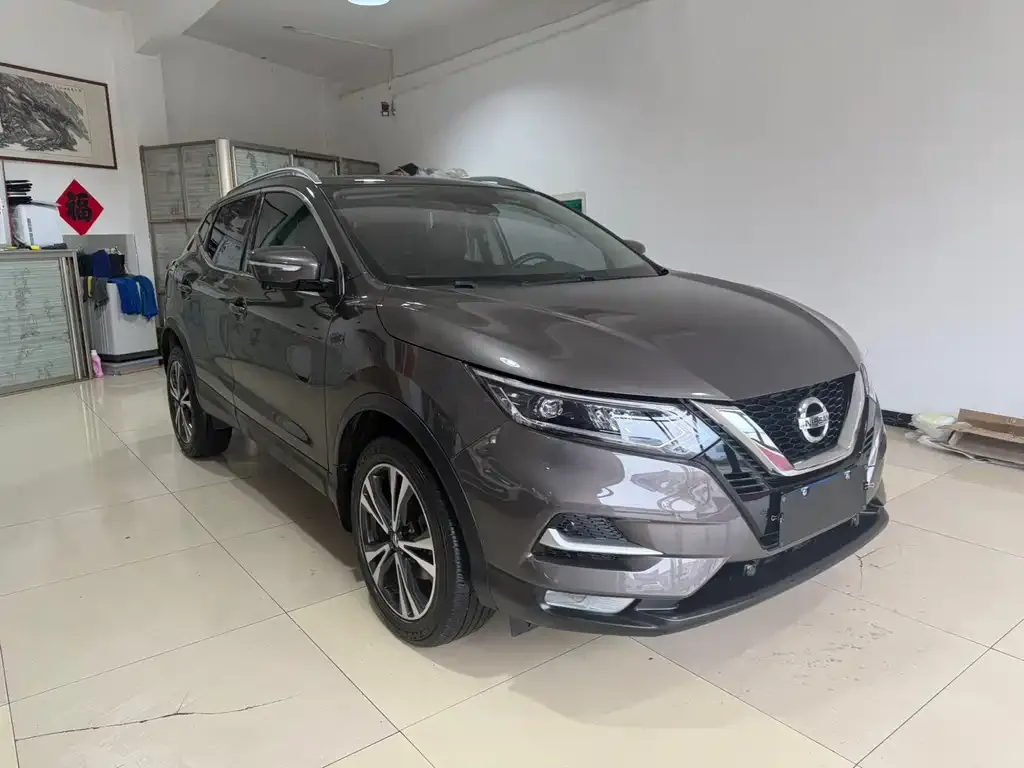 Nissan Qashqai — фото 10
