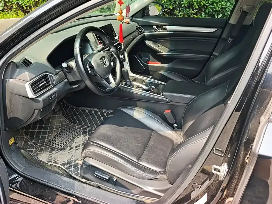 Honda Accord — фото 2