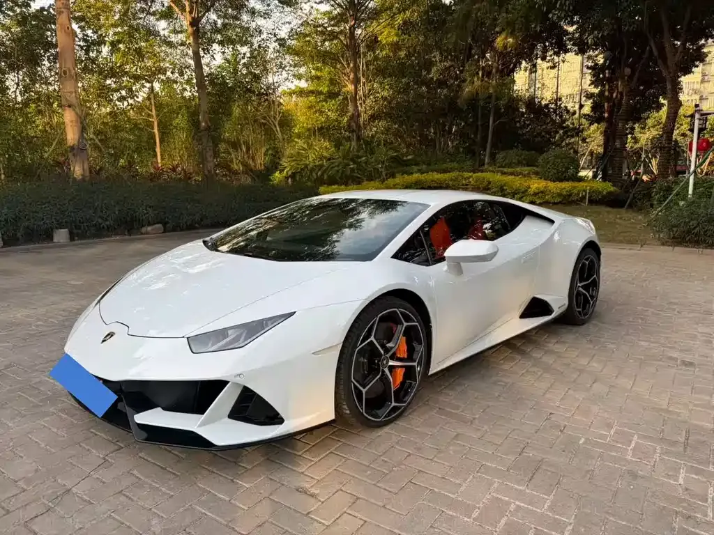 Lamborghini Huracan — фото 1