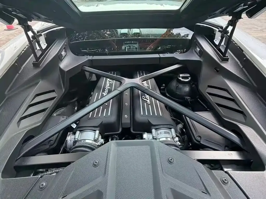 Lamborghini Huracan — фото 9