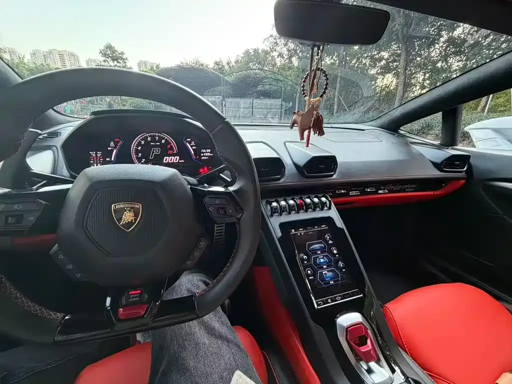 Lamborghini Huracan — фото 10