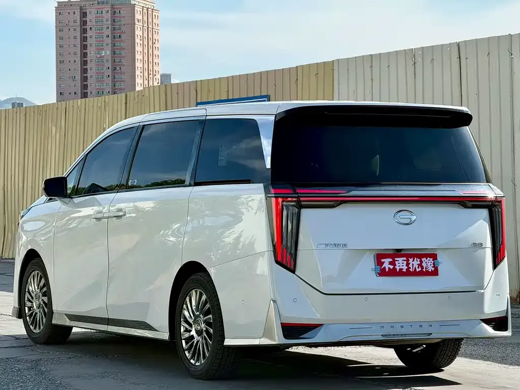 GAC Motor Trumpchi M8 — фото 2