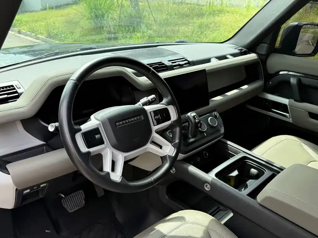 Land Rover Defender — фото 4