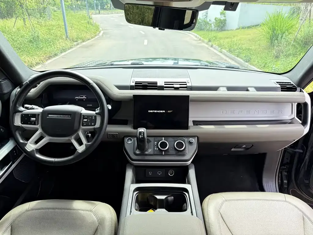 Land Rover Defender — фото 6