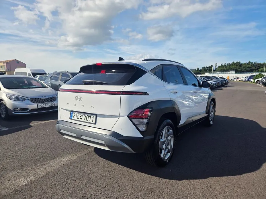 Hyundai Kona — фото 7