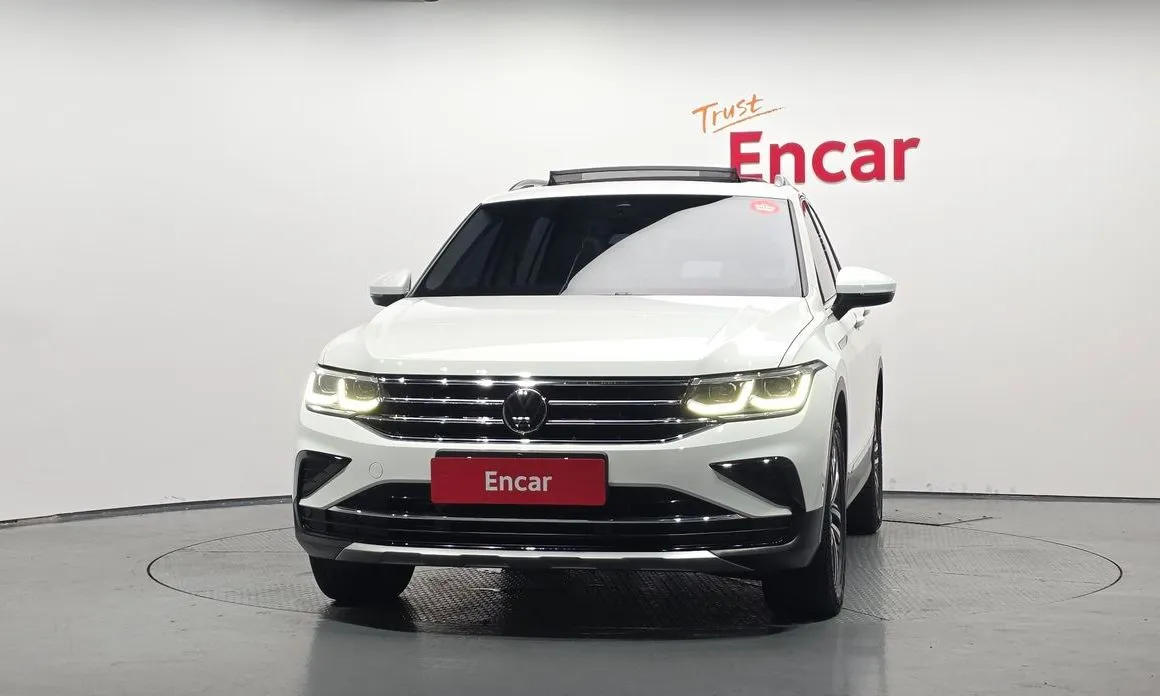 Volkswagen Tiguan — фото 4